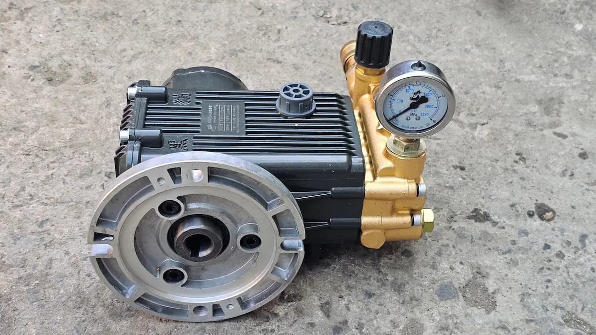 Bơm rửa áp lực cao cho máy bơm bê tông